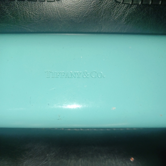 Tiffany's glasses case - Picture 2 of 2
